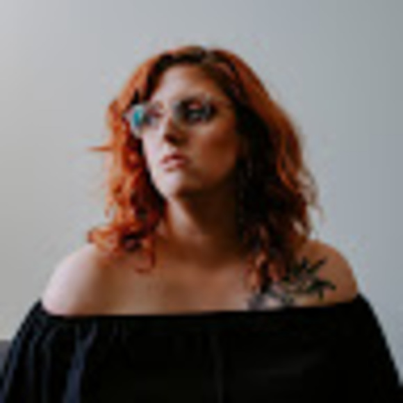 Meet your Posher, Mollie - Picture 1 of 1